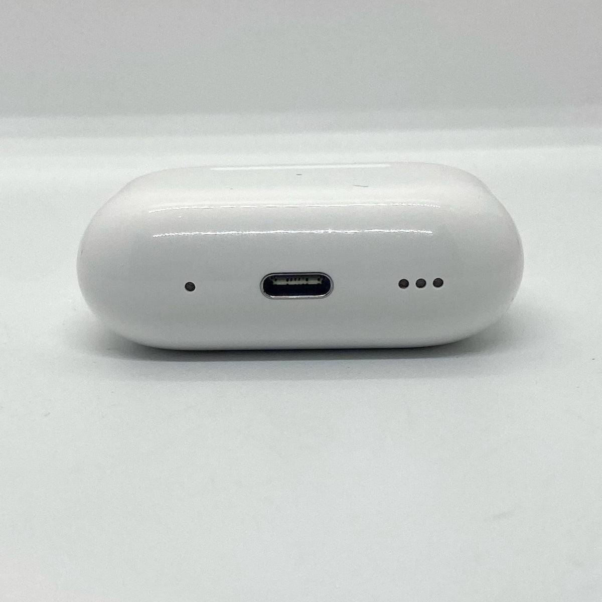 【全額返金保証】【最速発送】Apple AirPods Pro (第２世代）with MagSafe Charging Case (USB-C) 美品 動作確認済