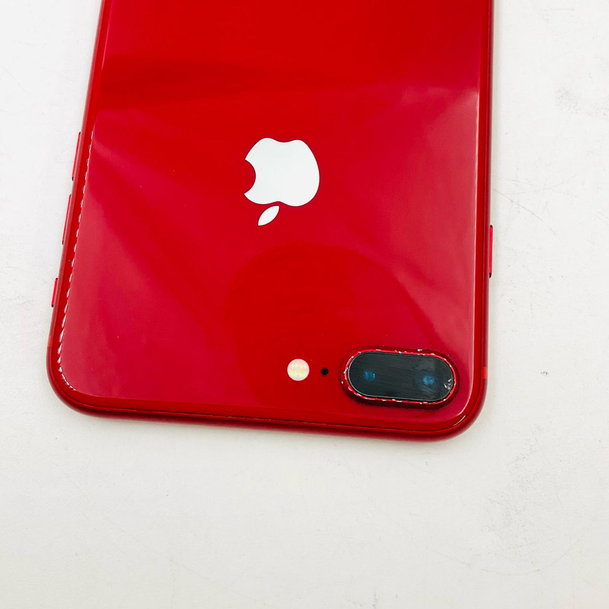 【最速発送】Apple iPhone iPhone 8 Plus 256GB (PRODUCT)RED docomo SIMフリー 白ロム【難有】 68%