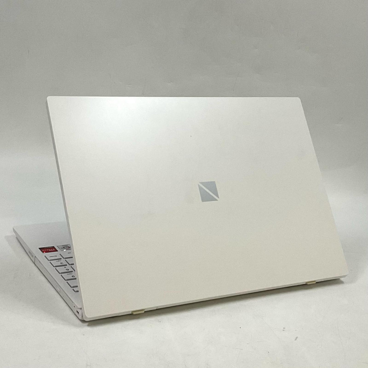 【全額返金保証】【最速発送】NEC LAVIE N15 N1515 PC-N1515AAW AMD Athlon Silver 3050U 4GB M.2 SSD 256GB 91% 美品 動作確認済