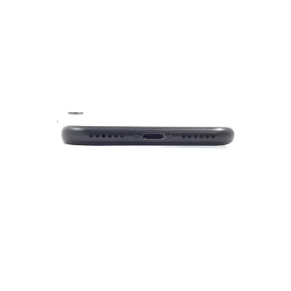 【全額返金保証】【最速発送】Apple iPhone iPhone 7 32GB ブラック au 白ロム 美品 動作確認済 84%