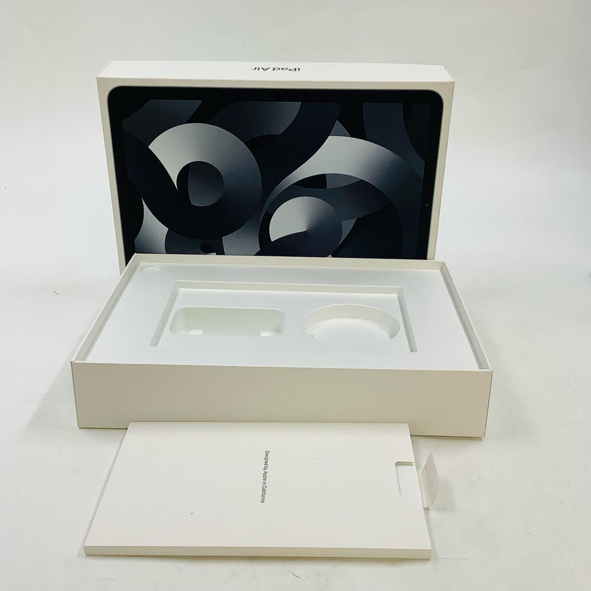 【全額返金保証】【最速発送】Apple iPad Air 10.9インチ 第5世代 256GB スペースグレイ Wi-Fi 動作確認済