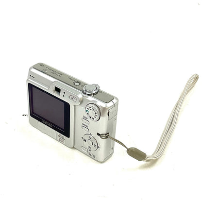 【全額返金保証】【最速発送】Sony コンパクトデジタルカメラ サイバーショット DSC-W35 シルバー 動作確認済