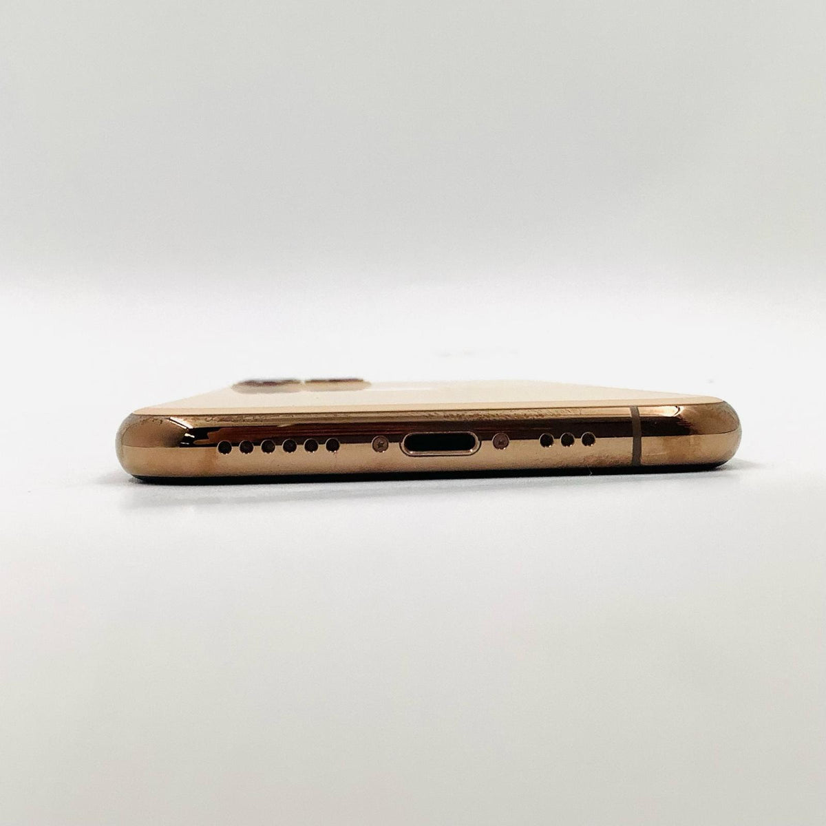 【全額返金保証】【最速発送】Apple iPhone iPhone Pro 11 256GB ゴールド docomo 白ロム 美品 動作確認済 81%
