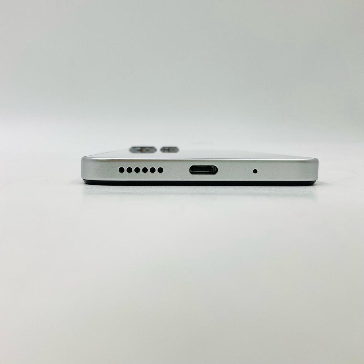 【全額返金保証】【最速発送】Xiaomi Redmi 12 5G 128GB ポーラーシルバー au XIG03 白ロム 超美品 動作確認済