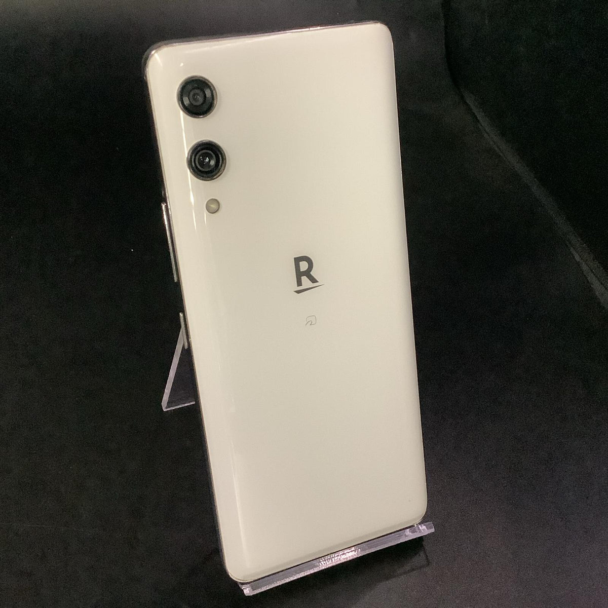 【最速発送】楽天モバイル Rakuten Hand 64GB ホワイト 楽天モバイル SIMフリー P710 白ロム【難有】