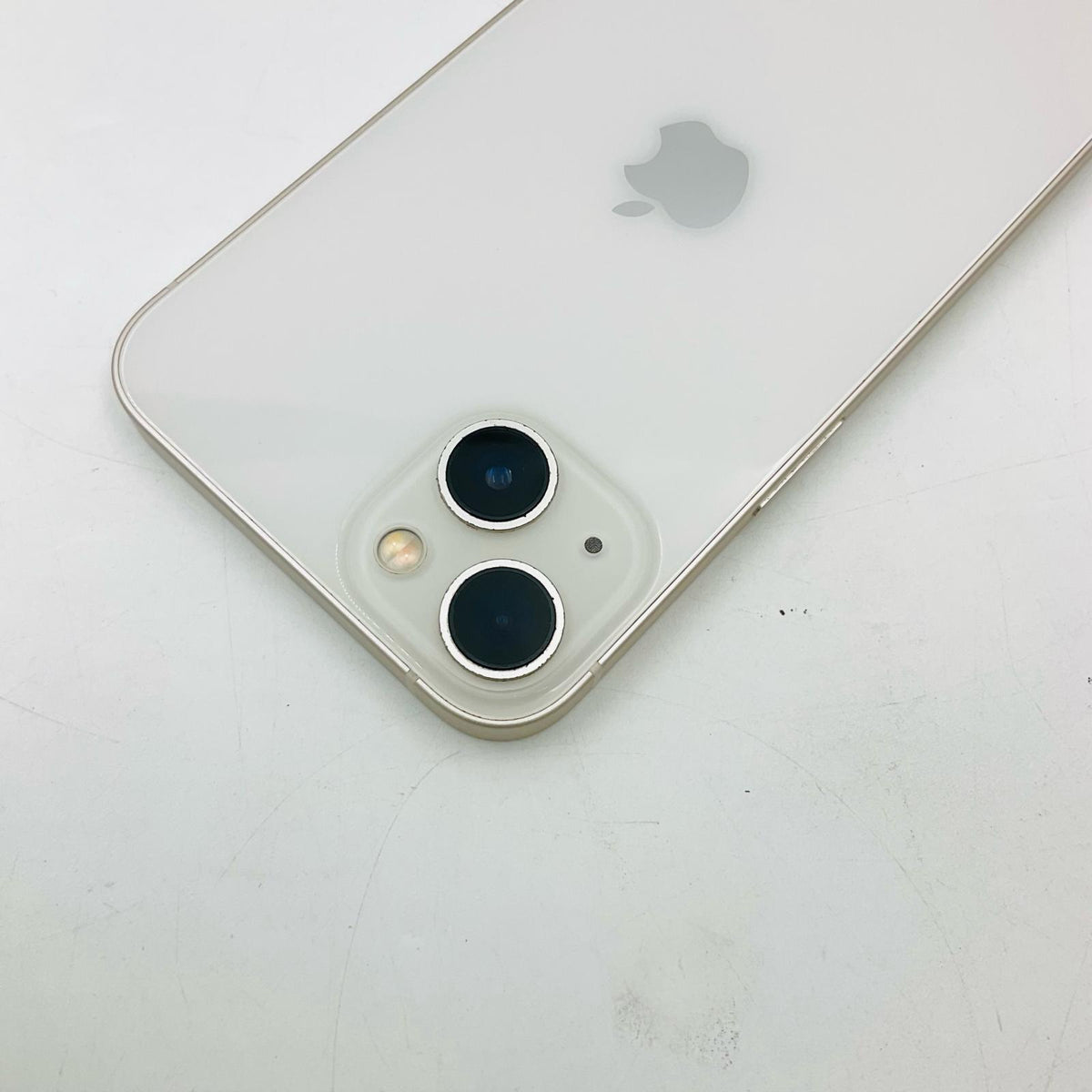 【全額返金保証】【最速発送】Apple iPhone iPhone 13 128GB スターライト Softbank SIMフリー 白ロム 動作確認済 77%
