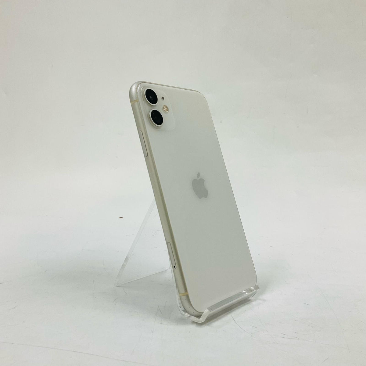 【最速発送】Apple iPhone iPhone 11 128GB ホワイト au 白ロム【難有】 96%