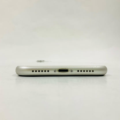 【最速発送】Apple iPhone iPhone 11 128GB ホワイト au 白ロム【難有】 96%
