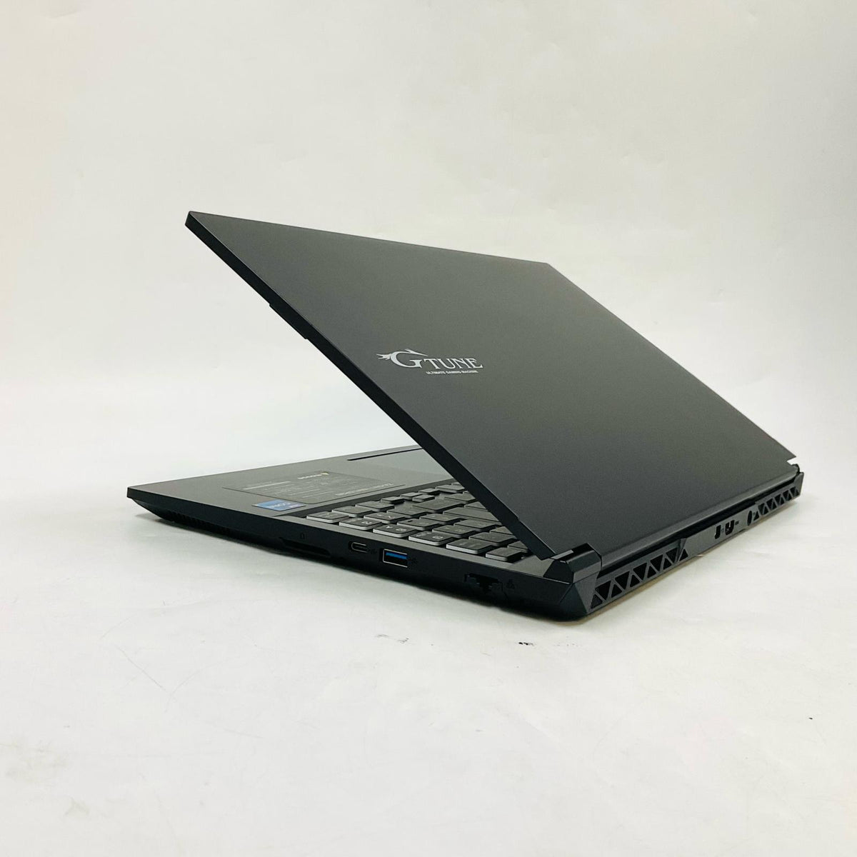 【最速発送】MouseComputer G-Tune P5 ZA-GN118M16R35 11th Gen Intel(R) Core(TM) i7-11800H @ 2.30GHz 16GB SSD(RAID) 512GB（実測:477GB） NVIDIA GeForce RTX 3050 Laptop GPU 90.9%【難有】