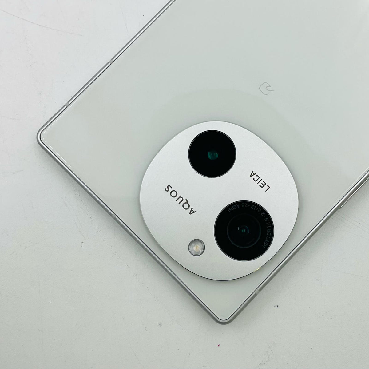 【全額返金保証】【最速発送】SHARP AQUOS R9 256GB アクオスホワイト Softbank SIMフリー A401SH 白ロム 超美品 動作確認済