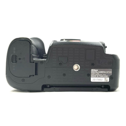 【全額返金保証】【最速発送】Nikon デジタル一眼 D7500 ボディ ブラック 美品 動作確認済