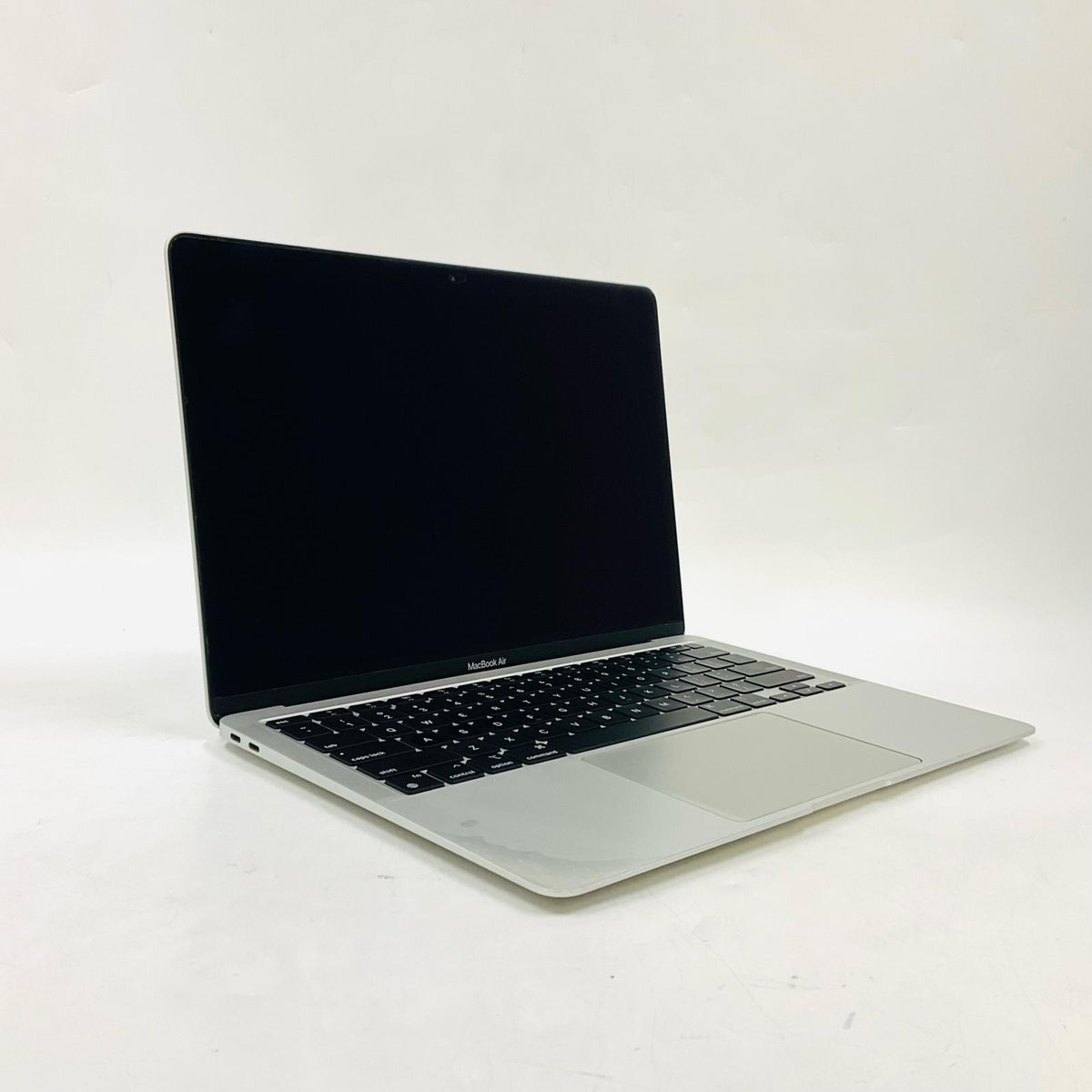 【最速発送】Apple MacBook Air 13.3インチ 2020 Apple M1 16GB 1TB シルバー 81.9%【難有】