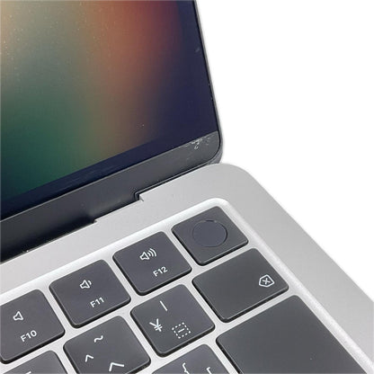 【全額返金保証】【最速発送】Apple MacBook Air 13インチ 2022 Apple M2 8GB 256GB シルバー 90% 動作確認済