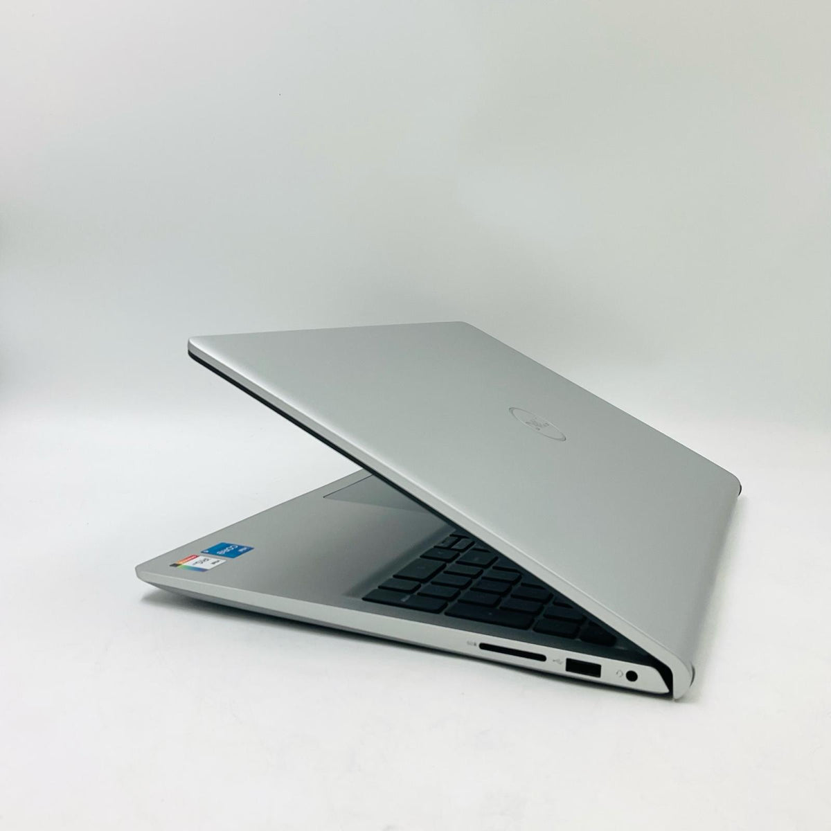 【全額返金保証】【最速発送】DELL Inspiron 15 3520 NI355J-EHLNPS intel Core i5-1235U 16GB M.2 SSD 512GB 100% 美品 動作確認済