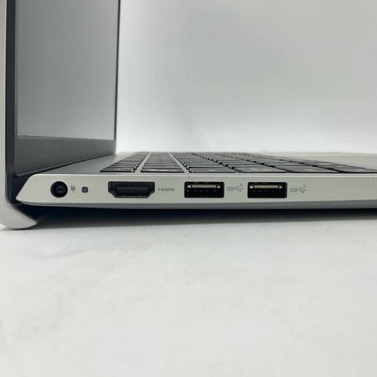 【全額返金保証】【最速発送】DELL Inspiron 15 3520 NI355J-EHLNPS intel Core i5-1235U 16GB M.2 SSD 512GB 100% 美品 動作確認済