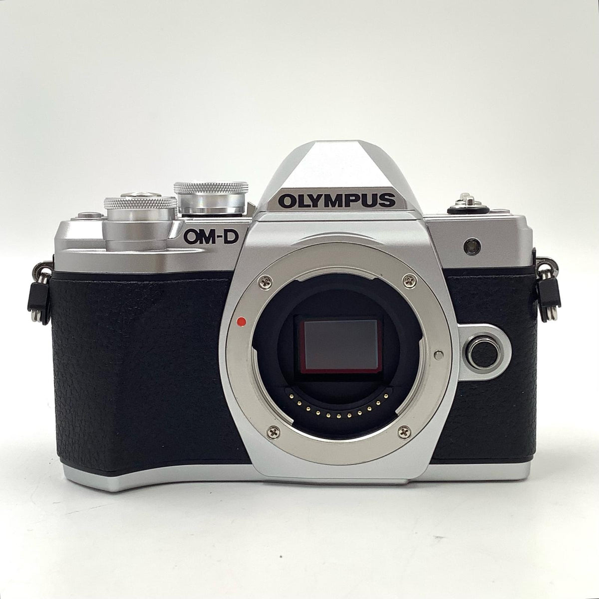 【全額返金保証】【最速発送】OLYMPUS デジタル一眼 OM-D E-M10 Mark III ボディ [シルバー] 超美品 動作確認済