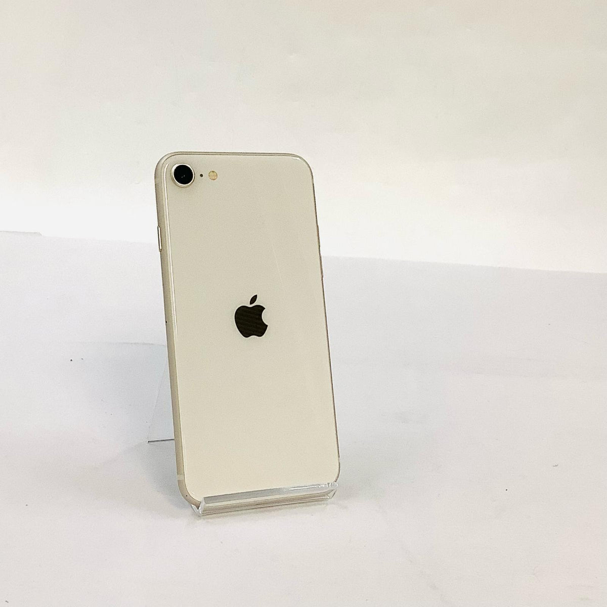 【最速発送】Apple iPhone iPhone SE（第3世代） 128GB ホワイト SIMフリー 白ロム【難有】 82%