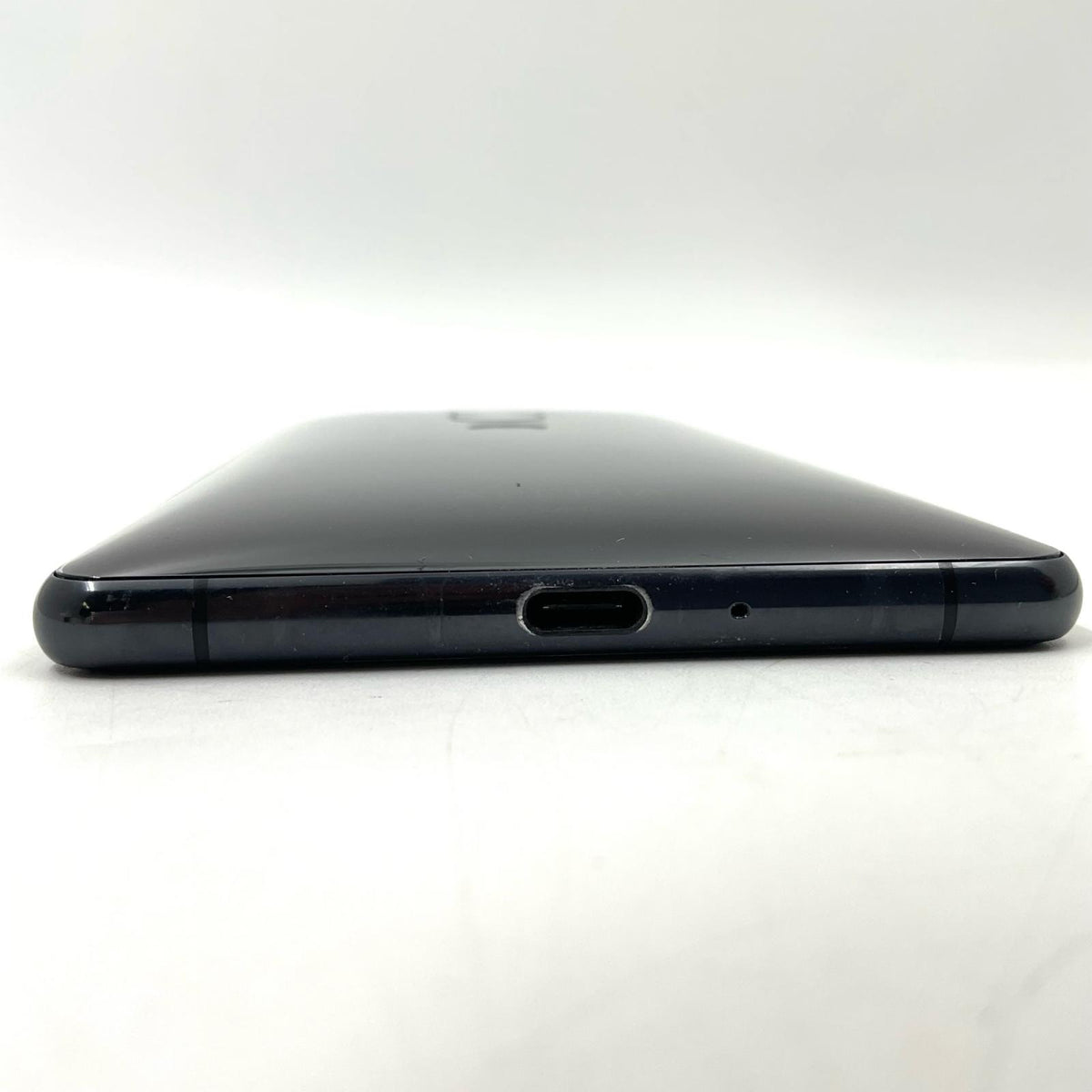 【全額返金保証】【最速発送】Sony Xperia XZ2 Premium 64GB ブラック au SOV38 白ロム 動作確認済