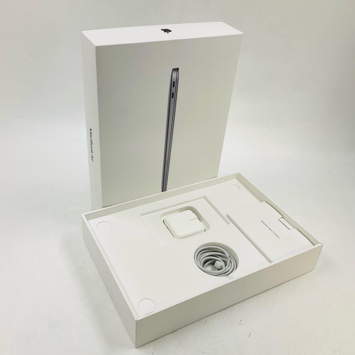 【全額返金保証】【最速発送】Apple MacBook Air 13インチ 2020 Apple M1 8GB 256GB スペースグレイ 90% 美品 動作確認済