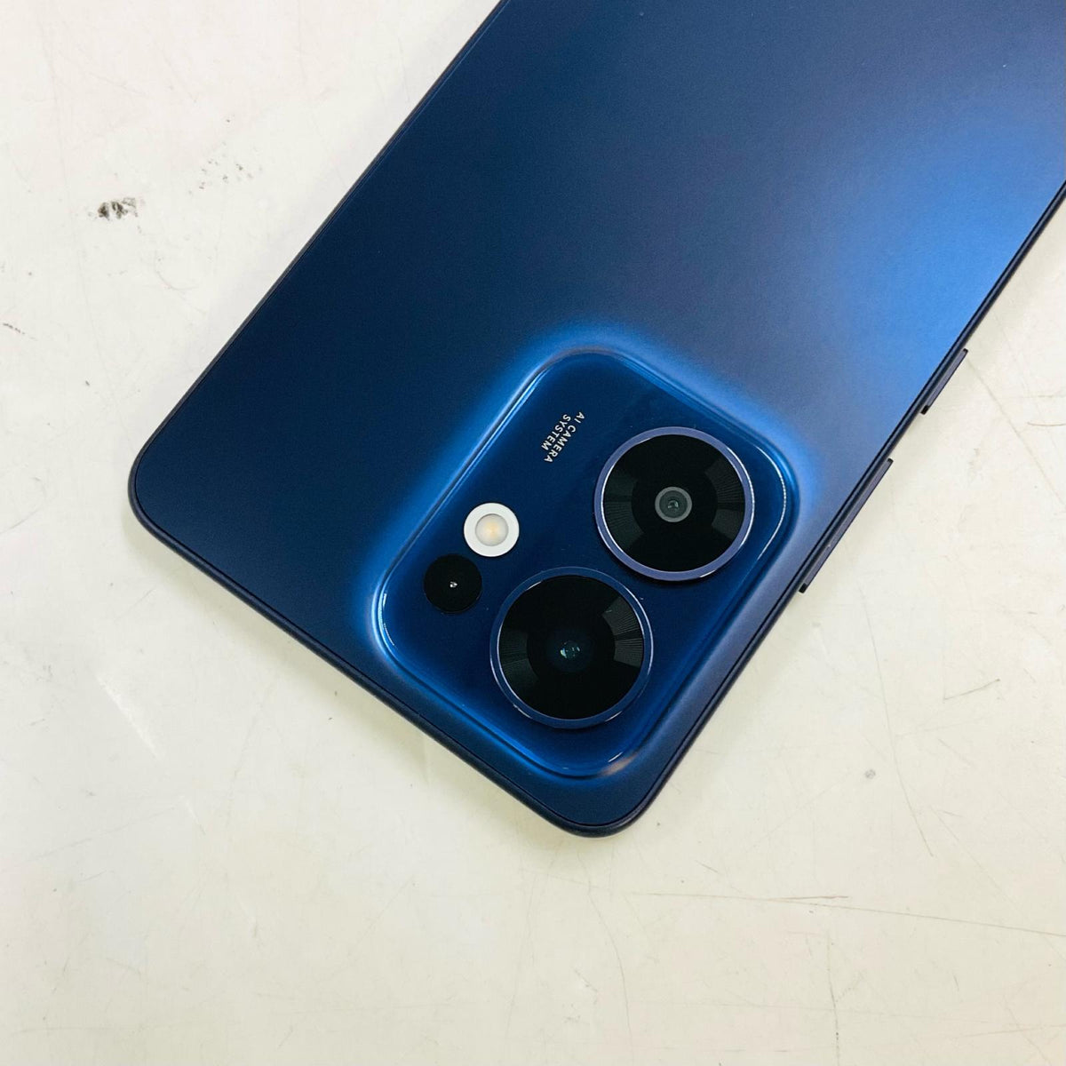 【全額返金保証】【最速発送】 OPPO Reno13 A 128GB ブルー系 au OPG05 白ロム 動作確認済
