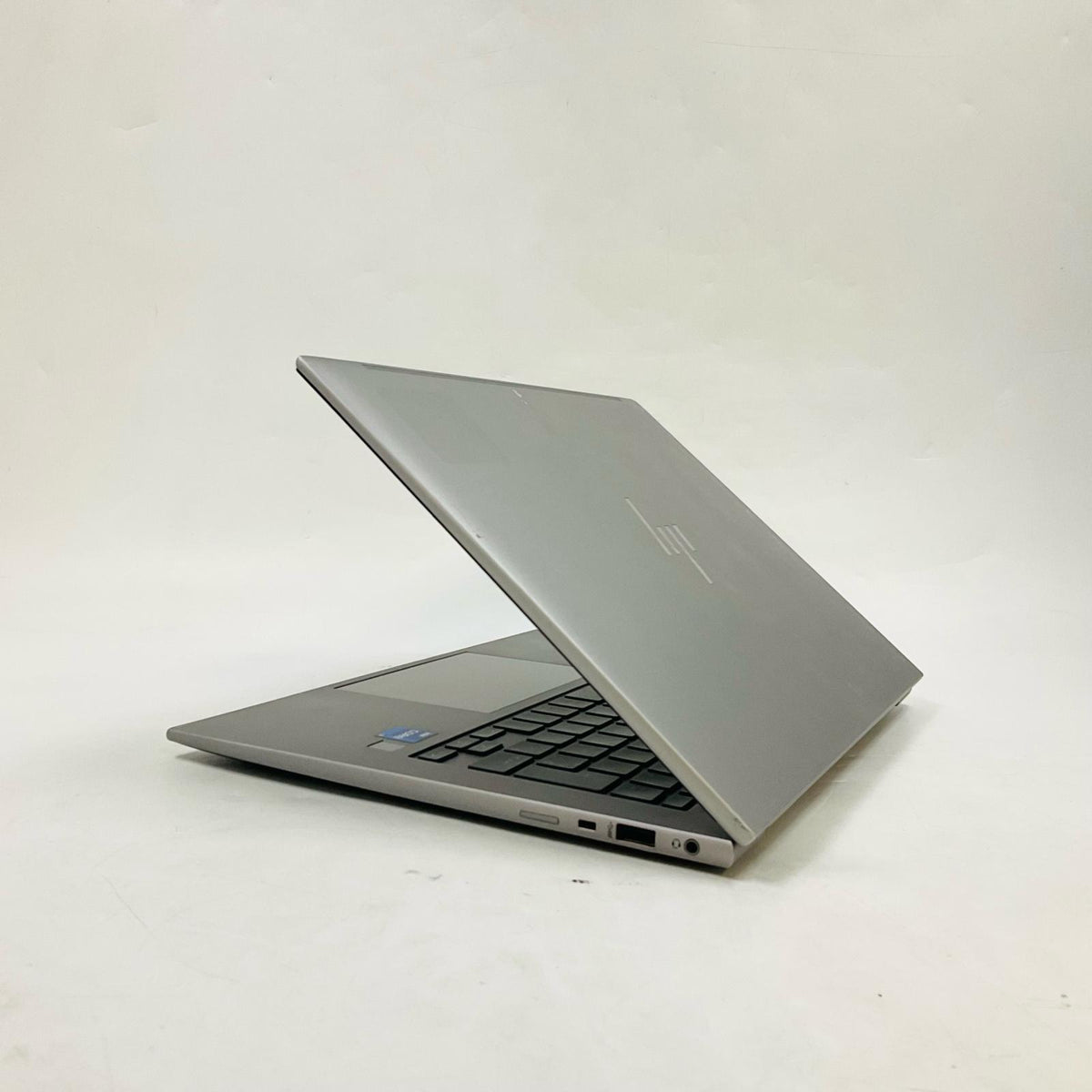 【全額返金保証】【最速発送】HP ZBook Firefly 14 G10 i7-1355U 1.7GHz 16GB M.2 SSD 512GB 63.7% 動作確認済