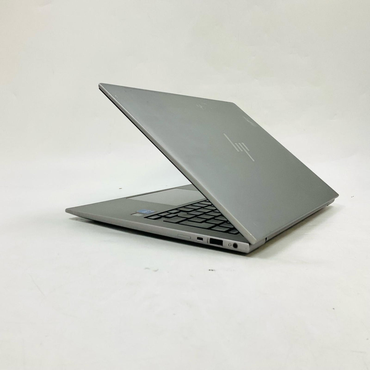 【全額返金保証】【最速発送】HP ZBook Firefly 14 G10 i7-1355U 1.7GHz 16GB M.2 SSD 512GB Nvidia RTX A500 Laptop 75.1% 動作確認済