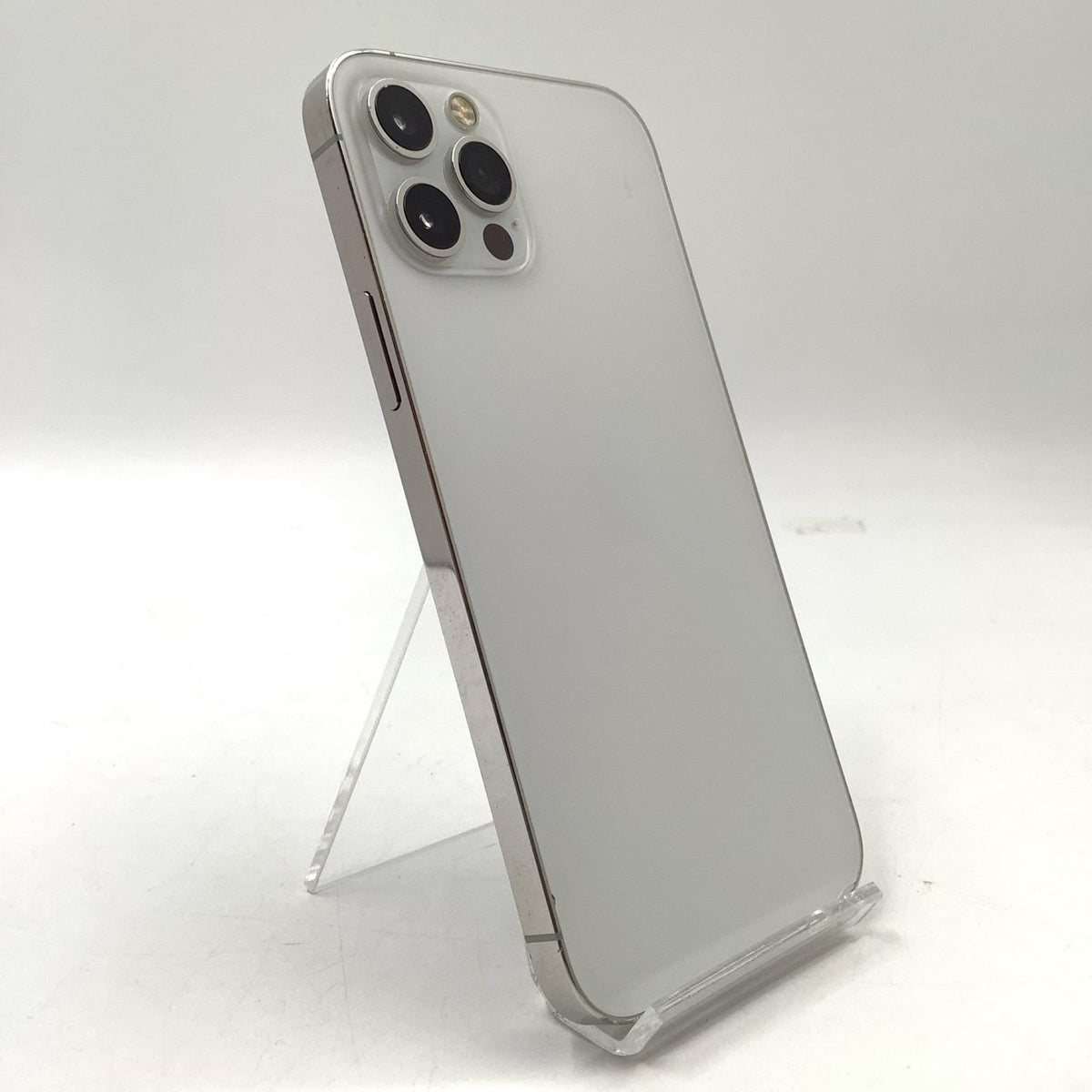 【全額返金保証】【最速発送】Apple iPhone iPhone 12 Pro 256GB シルバー docomo SIMフリー 白ロム 動作確認済 84%