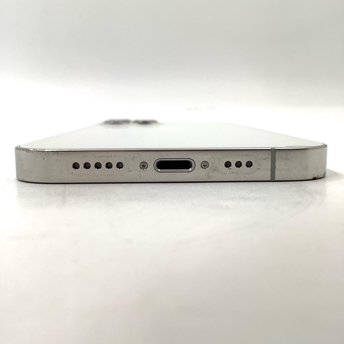 【全額返金保証】【最速発送】Apple iPhone iPhone 12 Pro 256GB シルバー docomo SIMフリー 白ロム 動作確認済 84%