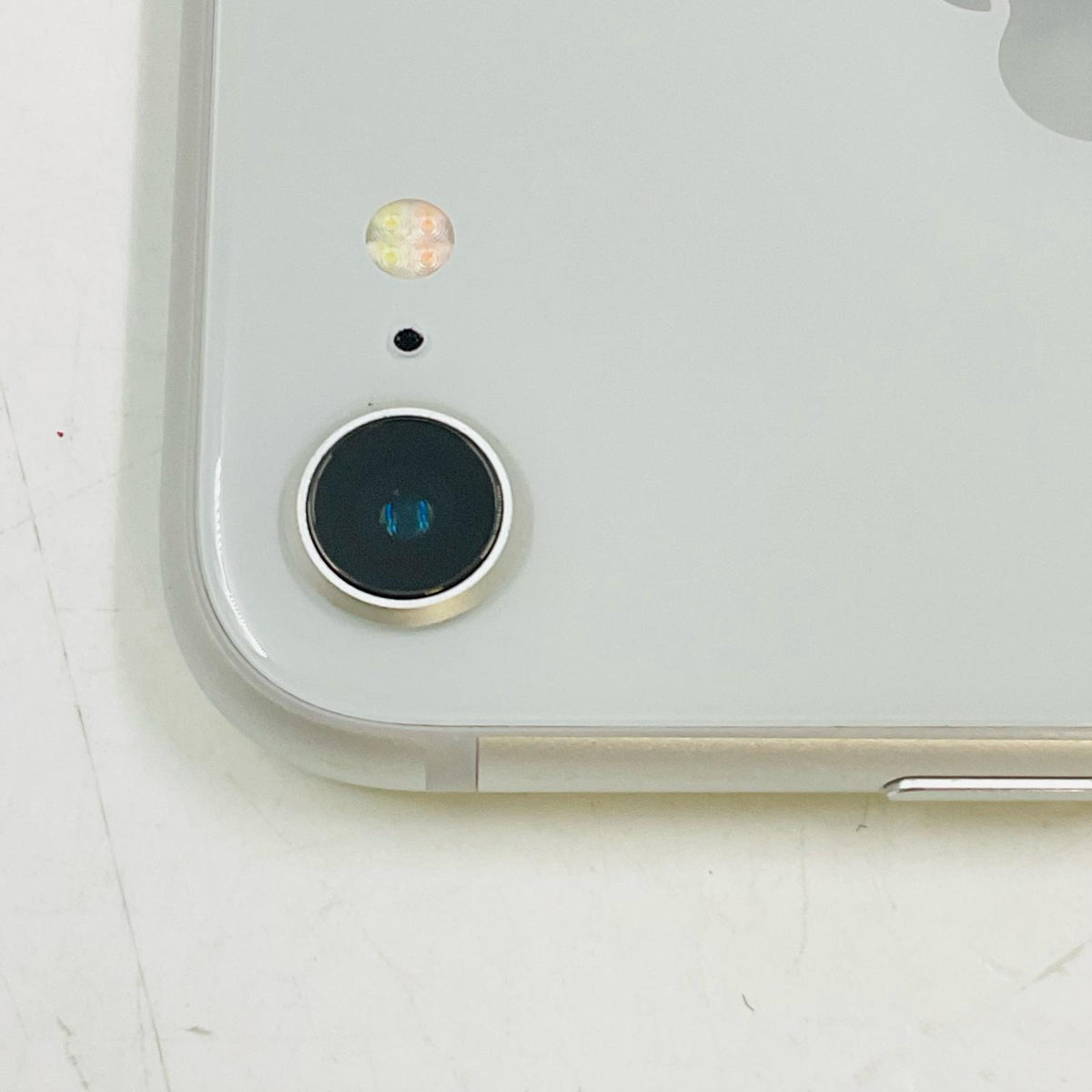 【最速発送】Apple iPhone iPhone 8 64GB シルバー Softbank 白ロム【難有】 70%