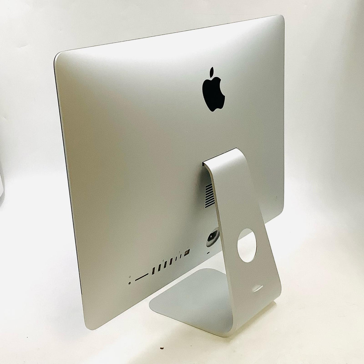 【全額返金保証】【最速発送】Apple iMac 21.5インチ 2.3 GHz デュアルコア Intel core i5 8GB HDD 1TB 美品 動作確認済