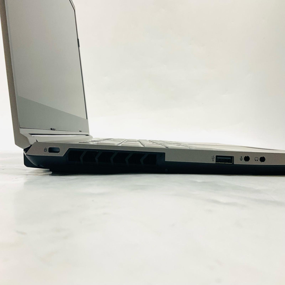 【全額返金保証】【最速発送】Thirdwave Corporation RPL XL7C-R45 13th Gen Intel(R) Core(TM) i7-13700H 16GB SSD(NVMe) 512GB（実測:477GB） 100% 超美品 動作確認済