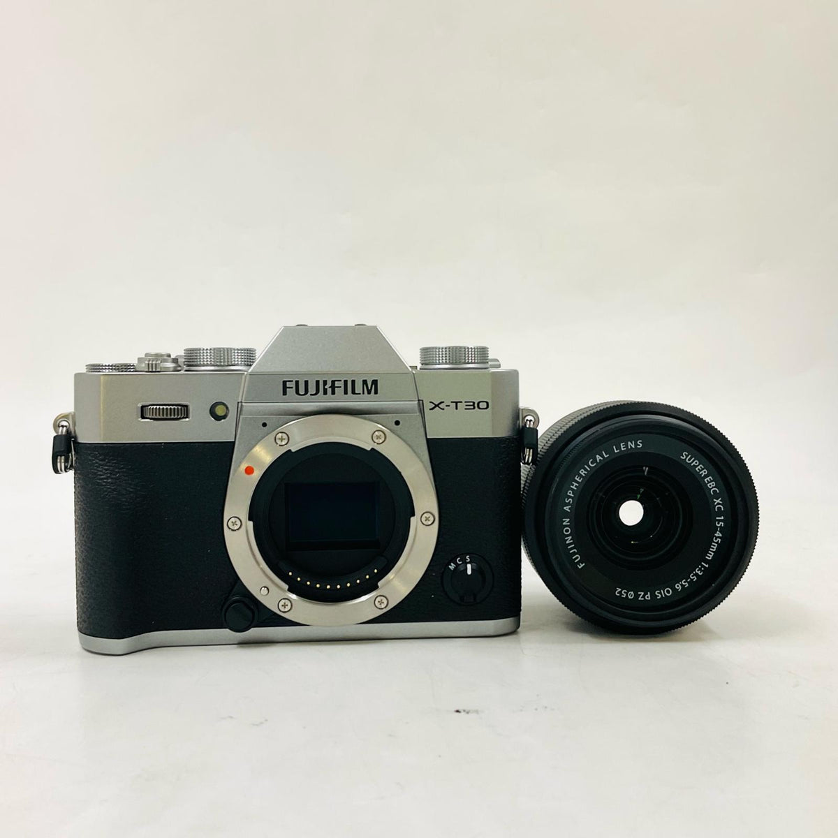 【全額返金保証】【最速発送】FUJIFILM デジタル一眼 X-T30 II XC15-45mmレンズキット シルバー 超美品 動作確認済