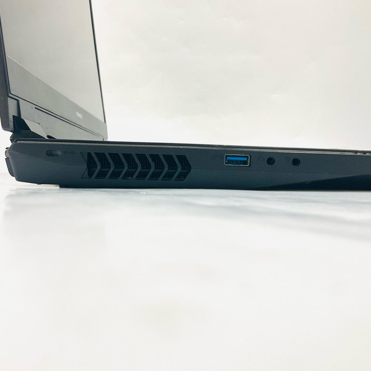 【最速発送】MouseComputer BG-GN159716R26-193 i7-9750H 16GB SSD 512GB【難有】