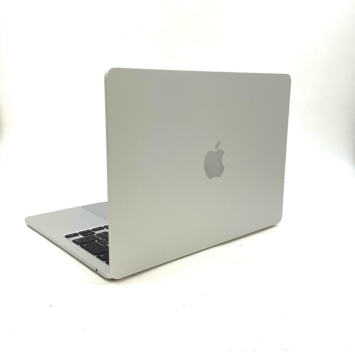 【全額返金保証】【最速発送】Apple MacBook Air 13.6インチ 2022 Apple M2 8GB SSD 256GB シルバー 80% 動作確認済