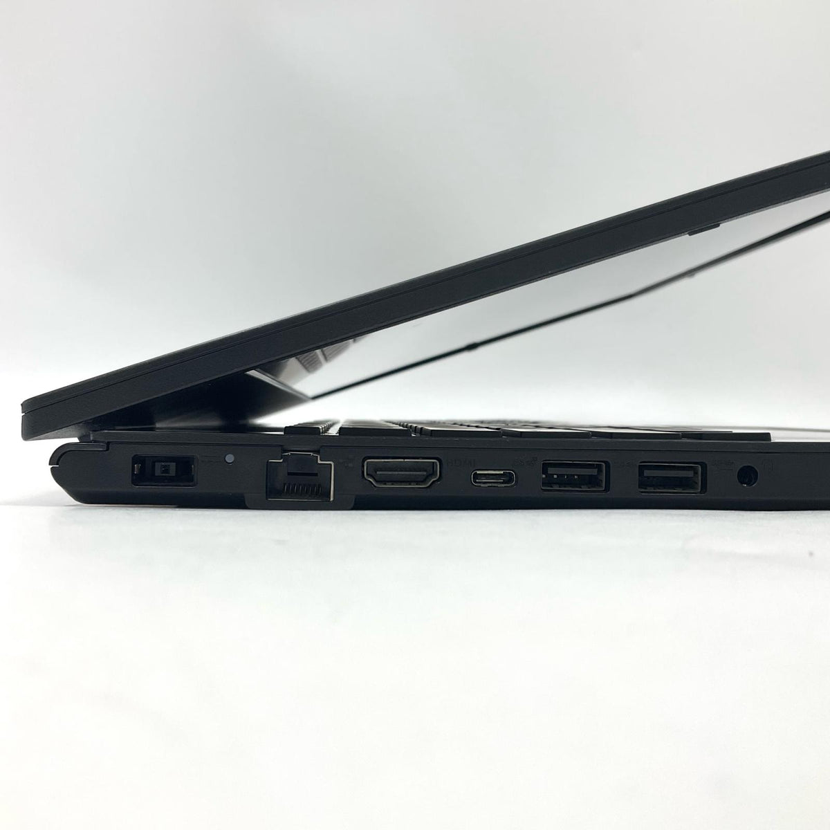 【最速発送】NEC LAVIE PC-N1565AKB AMD Ryzen 7 4700U with Radeon Graphics 8GB SSD(NVMe) 512GB AMD Radeon(TM) Graphics 90%【難有】