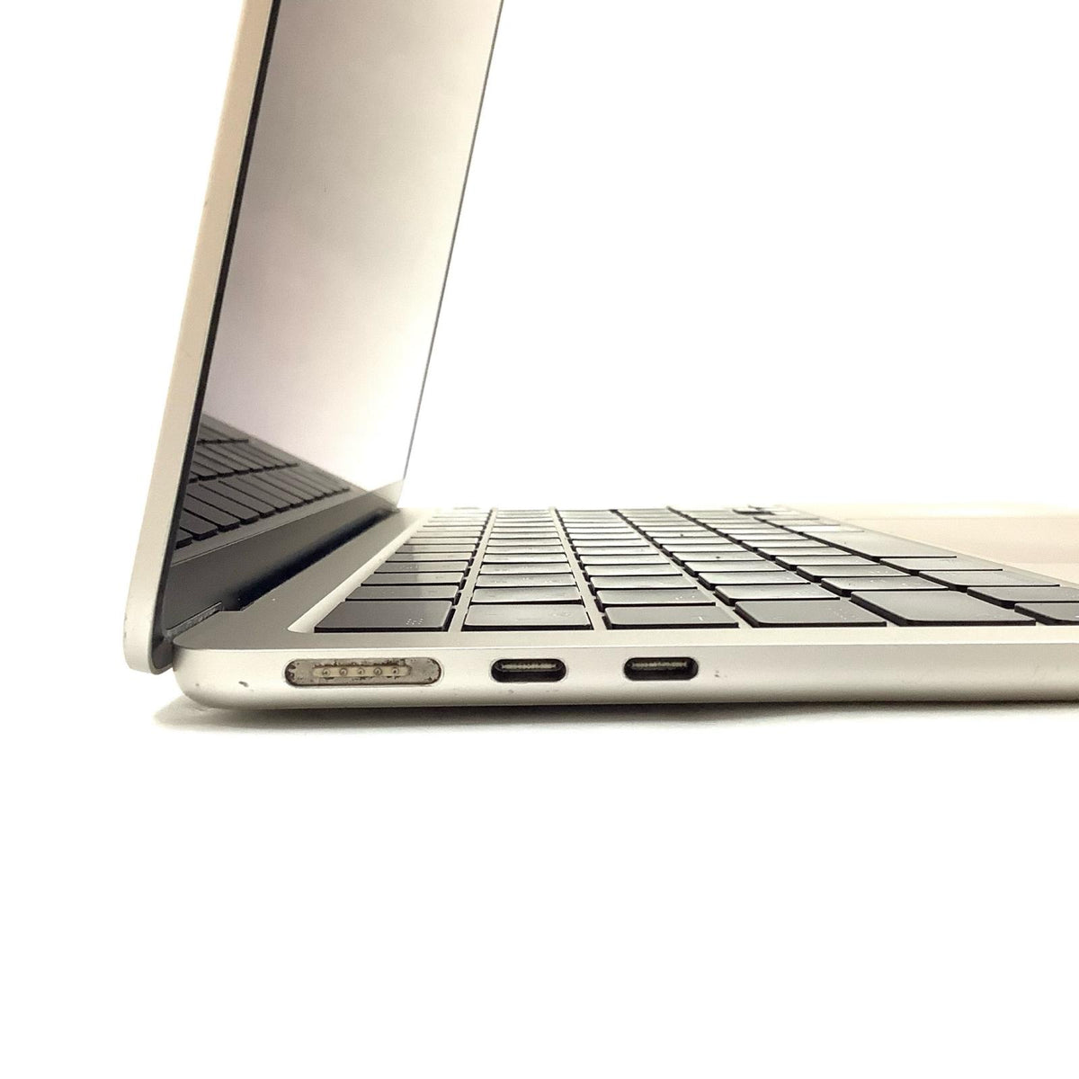 【全額返金保証】【最速発送】Apple MacBook Air 13インチ 2022 Apple M2 8GB SSD 256GB スターライト 86% 動作確認済
