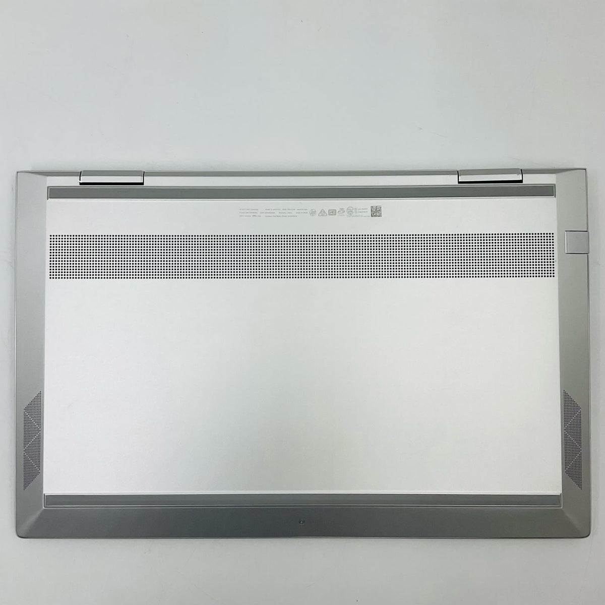 【最速発送】HP 103C_5335KV HP Envy ENVY x360 Convertible 15-ed1xxx 11th Gen Intel(R) Core(TM) i7-1165G7 @ 2.80GHz 16GB SSD(RAID) 512GB Intel(R) Iris(R) Xe Graphics 80%【難有】