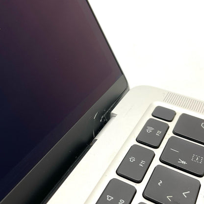 【全額返金保証】【最速発送】Apple MacBook Air 13インチ 2020 Dual-Core Intel Core i3 8GB SSD 256GB シルバー 83% 動作確認済