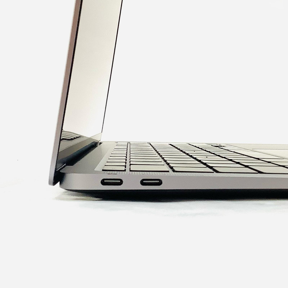 【最速発送】Apple MacBook Air 13インチ 2020 Apple M1 8GB SSD 256GB スペースグレイ 80%【難有】