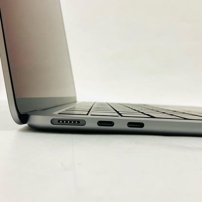 【全額返金保証】【最速発送】Apple MacBook Air 13インチ 2022 Apple M2 8GB SSD 512GB スペースグレイ 97% 美品 動作確認済