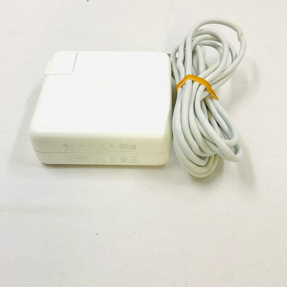 【最速発送】Apple MacBook Pro 16インチ 2019 8-Core Intel Core i9 64GB SSD 1TB シルバー 79%【難有】