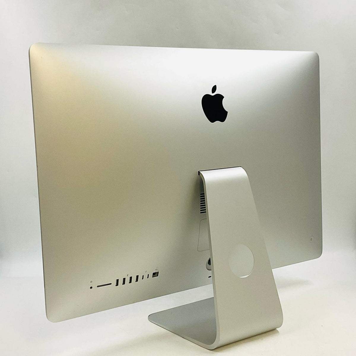 【全額返金保証】【最速発送】Apple iMac 27インチ Quad-Core Intel Core i5 40GB フュージョンドライブ 1TB シルバー 動作確認済
