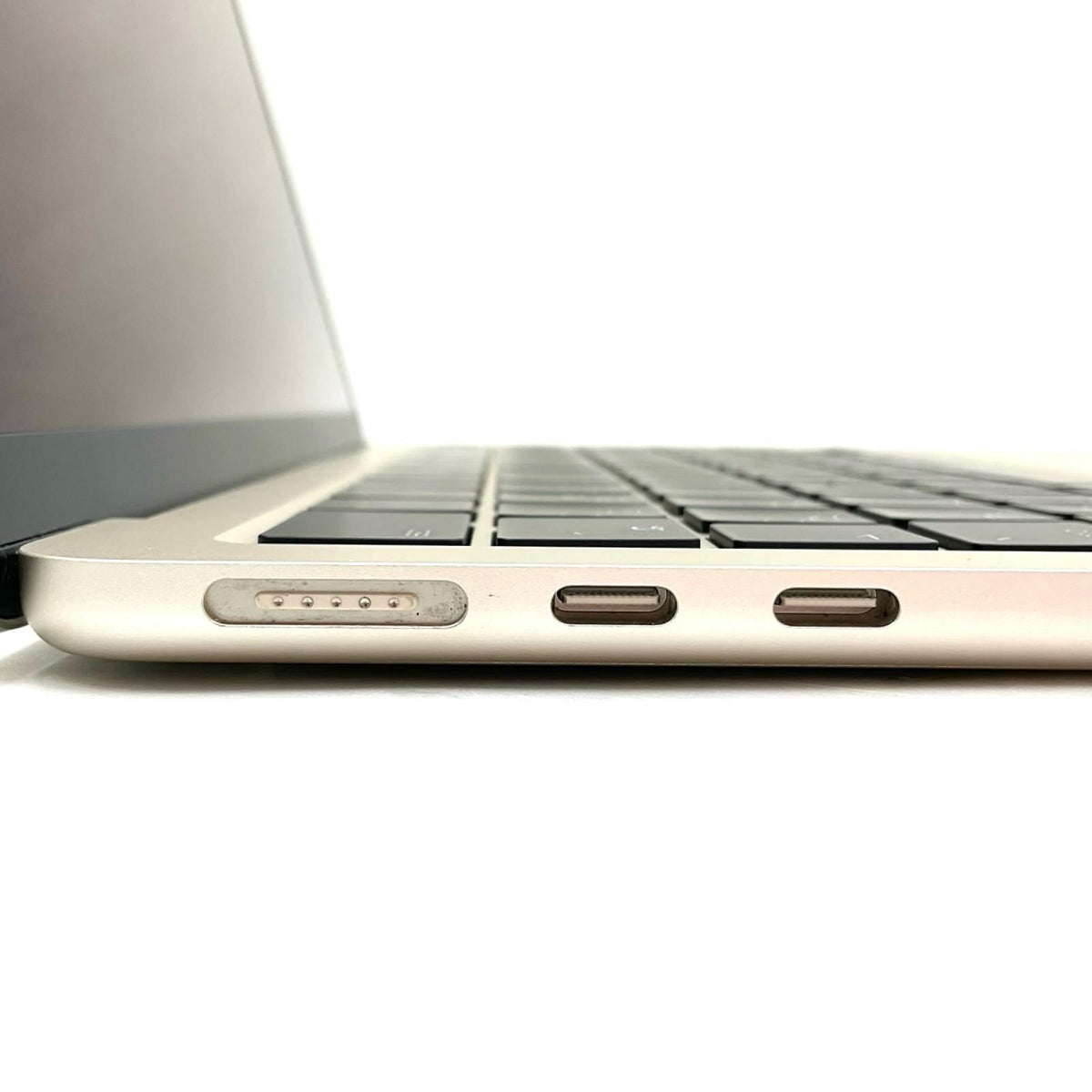 【全額返金保証】【最速発送】Apple MacBook Air 13インチ 2025 Apple M4 16GB SSD 256GB スターライト 100% 超美品 動作確認済