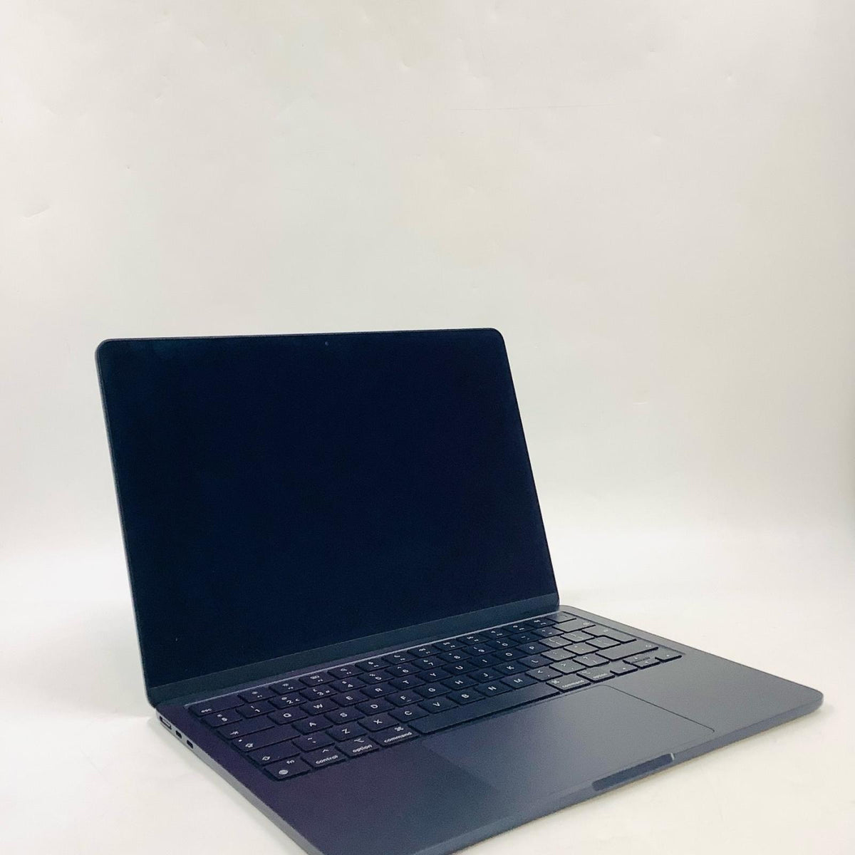 【全額返金保証】【最速発送】Apple MacBook Air 13インチ 2024 Apple M3 24GB SSD 256GB ミッドナイト 98% 美品 動作確認済