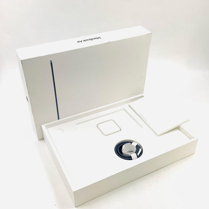 【全額返金保証】【最速発送】Apple MacBook Air 13インチ 2024 Apple M3 24GB SSD 256GB ミッドナイト 98% 美品 動作確認済