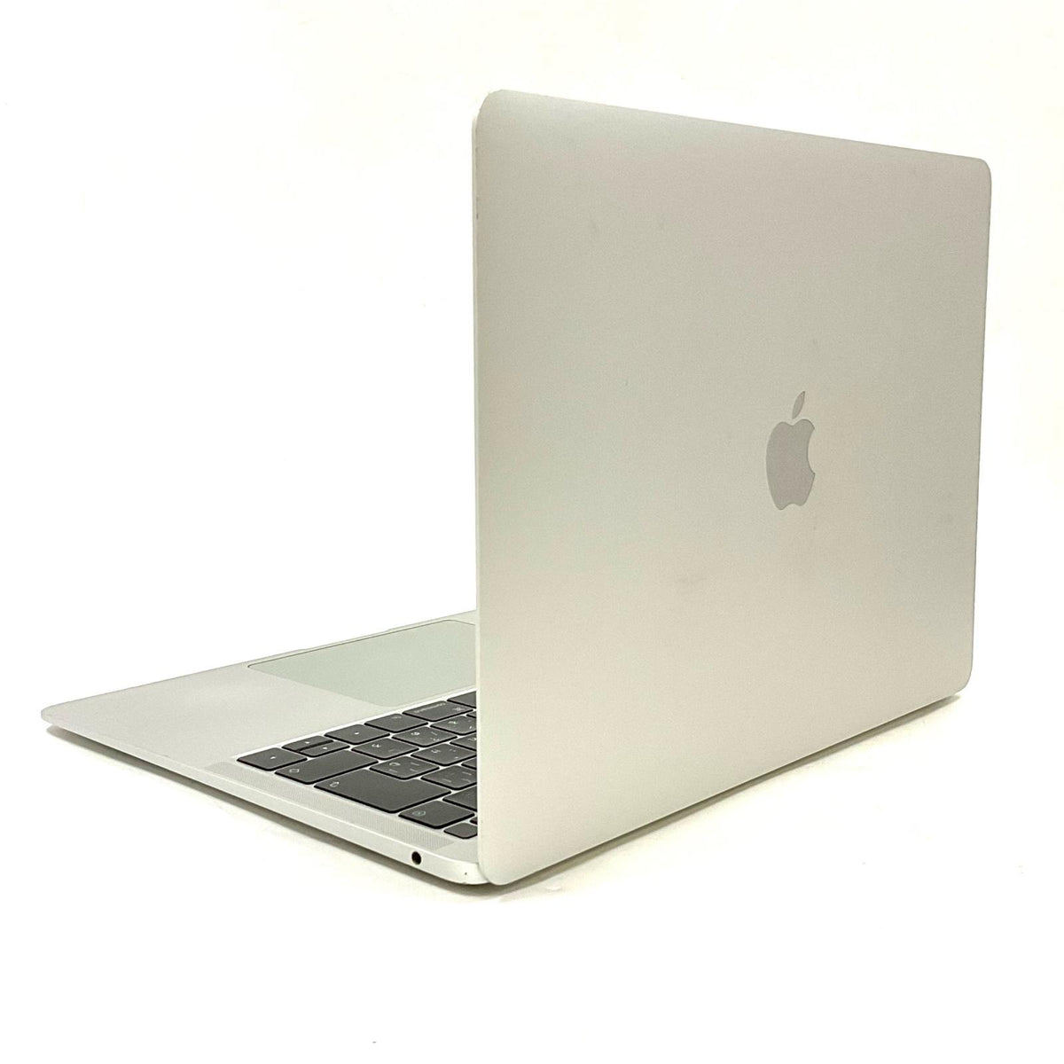 【最速発送】Apple MacBook Air 13インチ 2018 Dual-Core Intel Core i5 8GB SSD 256GB シルバー 78%【難有】
