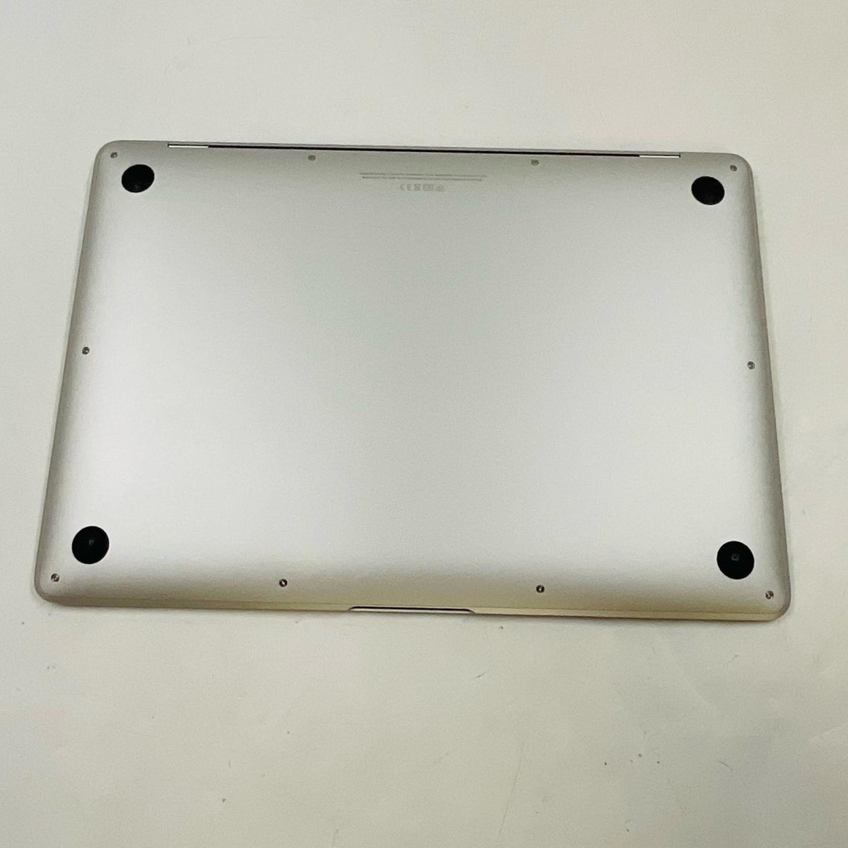 【全額返金保証】【最速発送】Apple MacBook Air 13インチ 2020 Apple M1 8GB SSD 256GB シルバー 86% 動作確認済