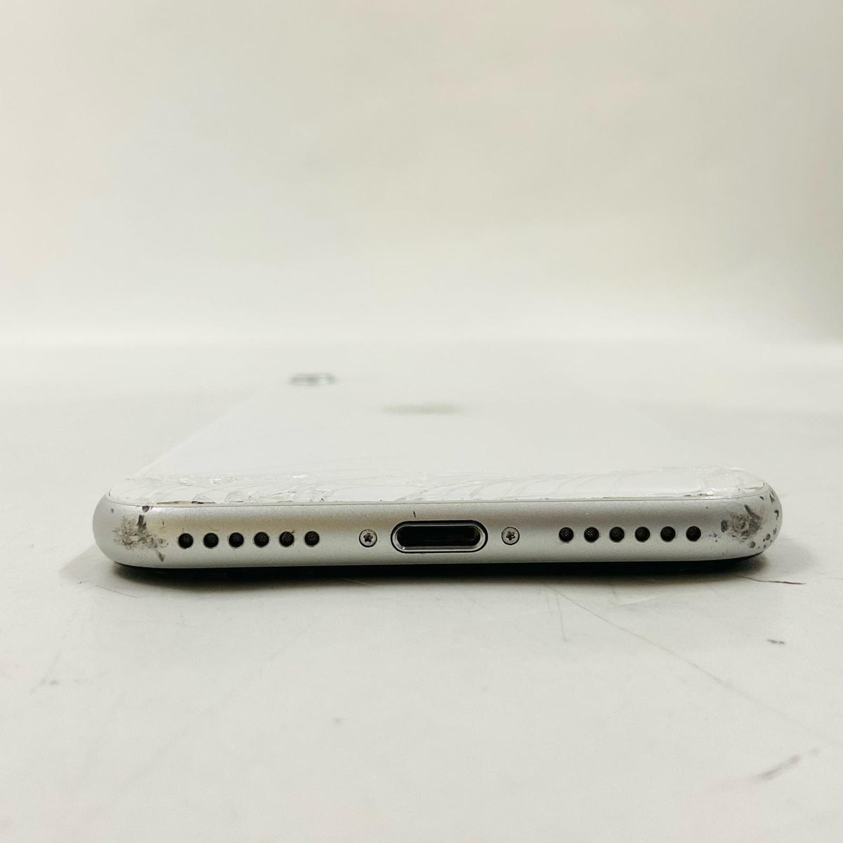 【最速発送】Apple iPhone iPhone SE (2nd generation) 64GB ホワイト SIMフリー 白ロム【難有】 78%