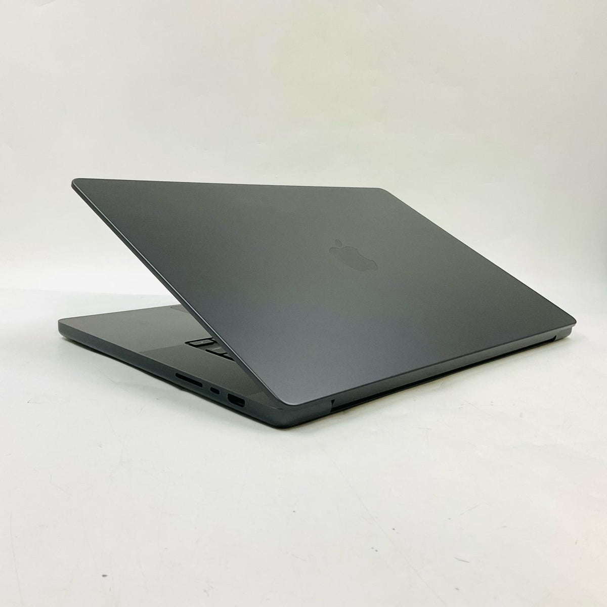【全額返金保証】【最速発送】Apple MacBook Pro 16インチ 2024 Apple M4 Pro 48GB SSD 512GB スペースブラック 100% 美品 動作確認済