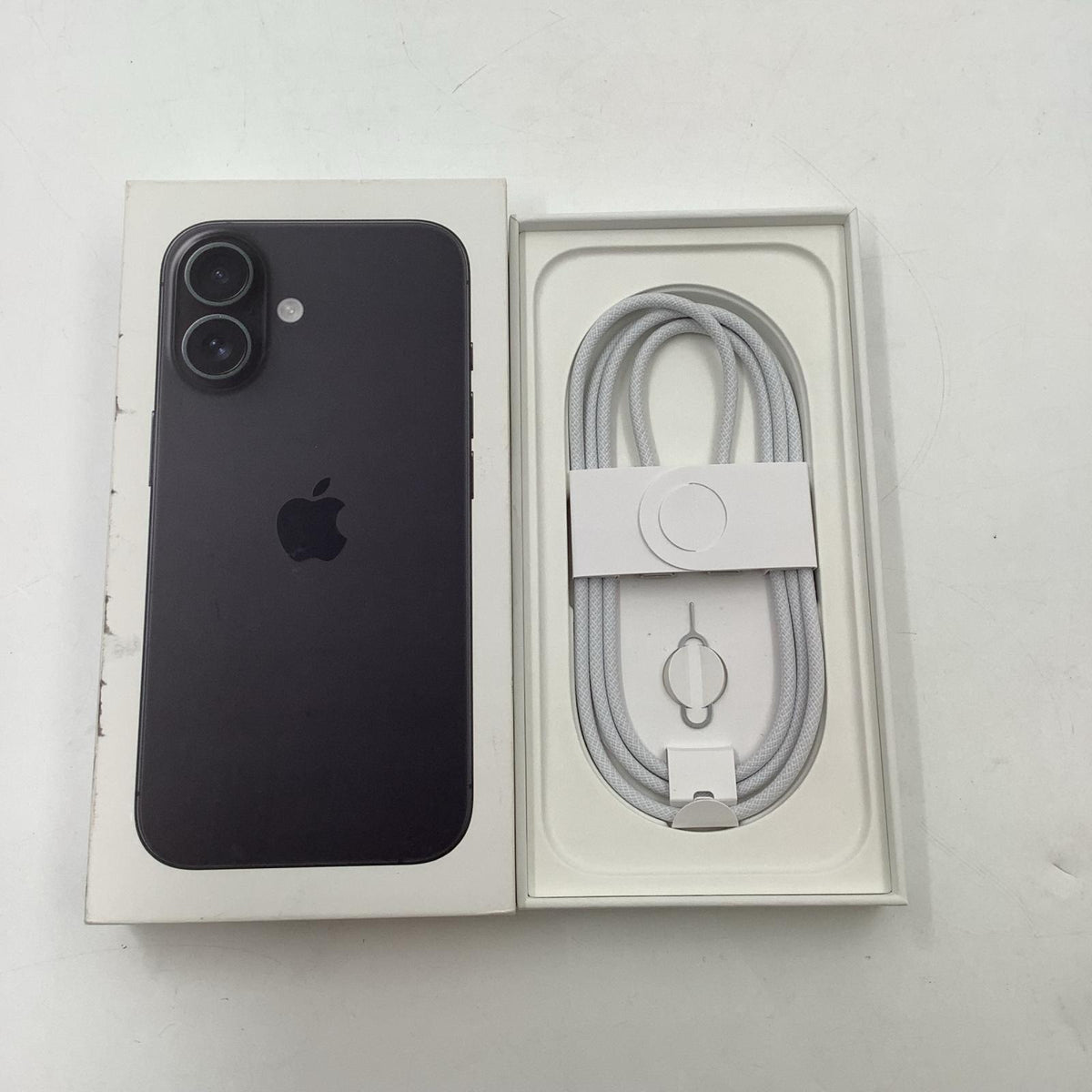 【全額返金保証】【最速発送】Apple iPhone iPhone 16 128GB ブラック Softbank 白ロム 超美品 動作確認済 100%